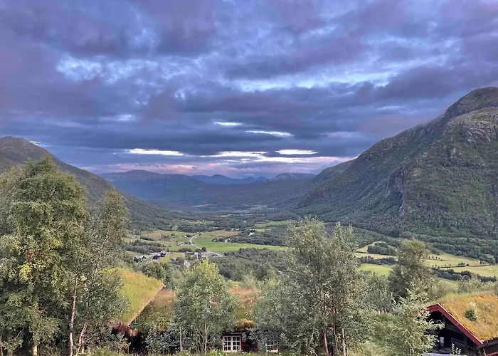 Traditional Family Spectacular View *